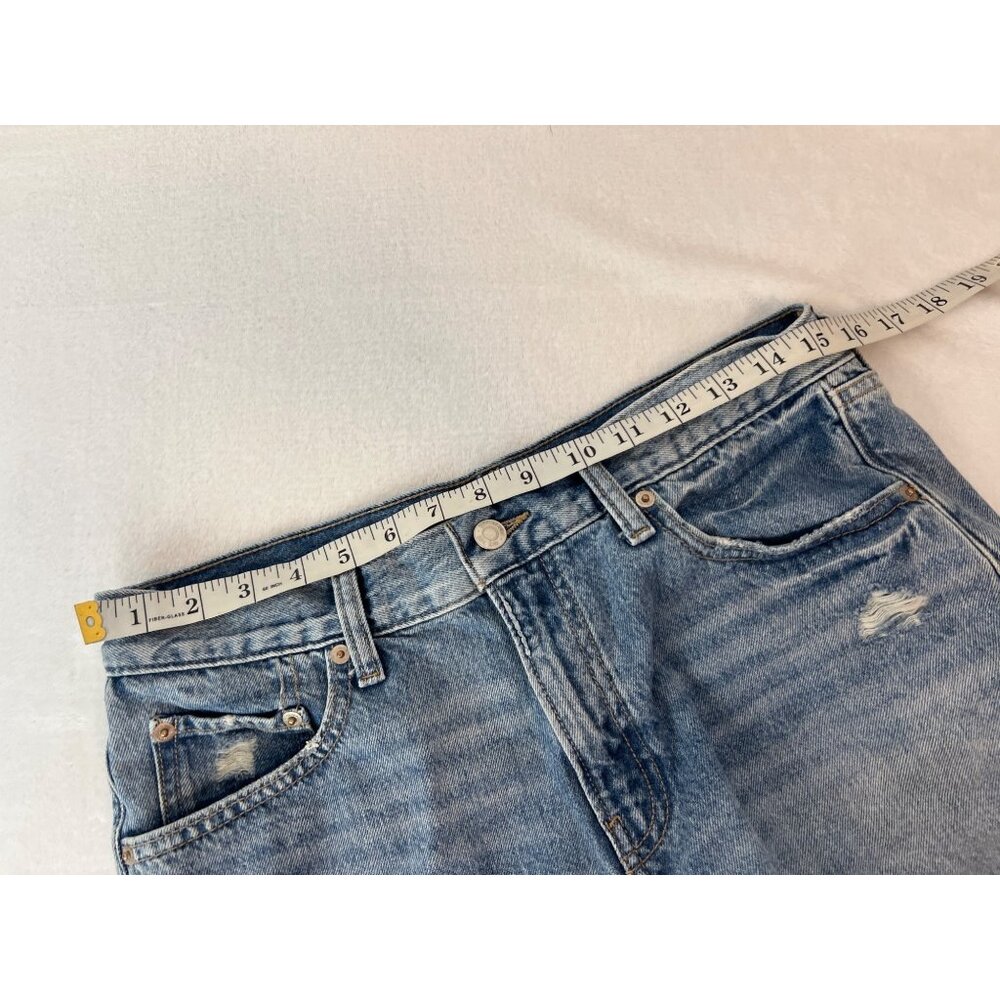 GAP Low Stride Shorts 4/27 Womans Blue Denim Raw Hem Light Wash Destroyed - Picture 5 of 5